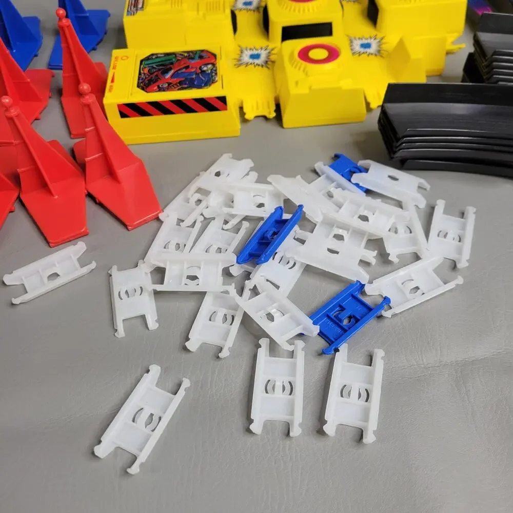 1992 Hot Wheels Motorized Criss Cross Crash Track Set VTG Works Complete